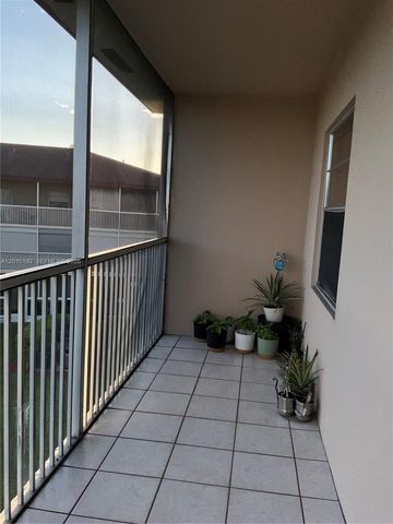 150 SW 134th Way 304R, Pembroke Pines, FL 33027