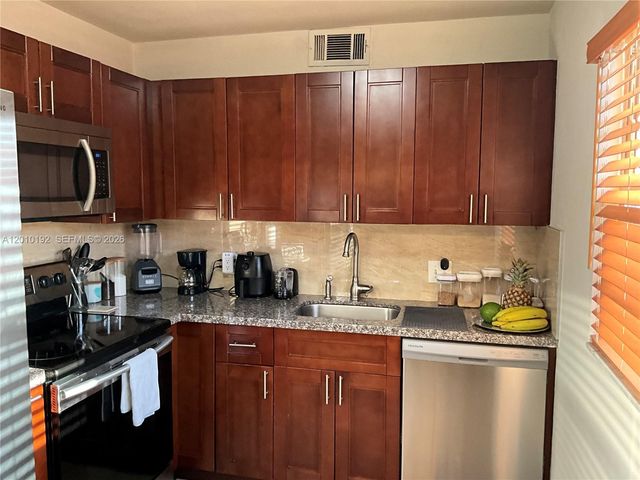 150 SW 134th Way 304R, Pembroke Pines, FL 33027