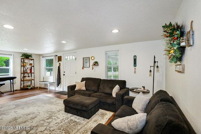 8360 MUDLAKE Road, Macclenny, FL 32063