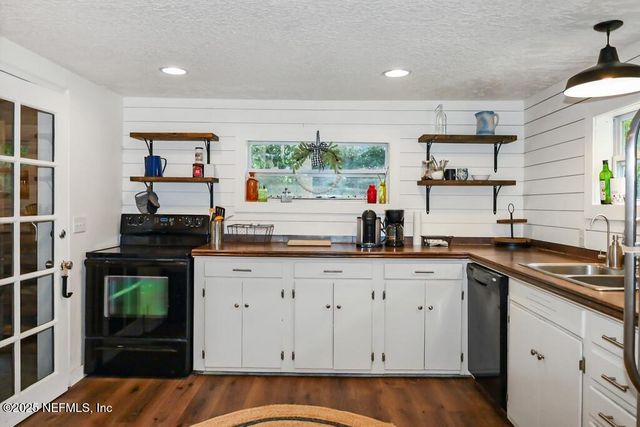 8360 MUDLAKE Road, Macclenny, FL 32063