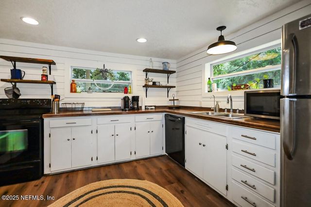 8360 MUDLAKE Road, Macclenny, FL 32063