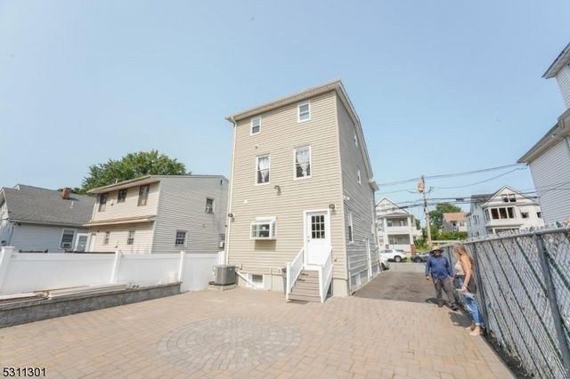 25 Rossiter Ave, Paterson City, NJ 07502