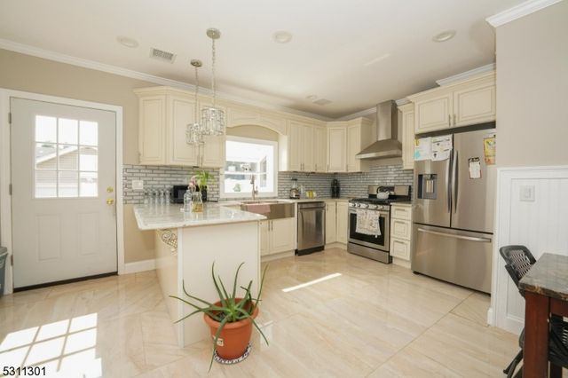 25 Rossiter Ave, Paterson City, NJ 07502