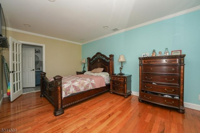 25 Rossiter Ave, Paterson City, NJ 07502