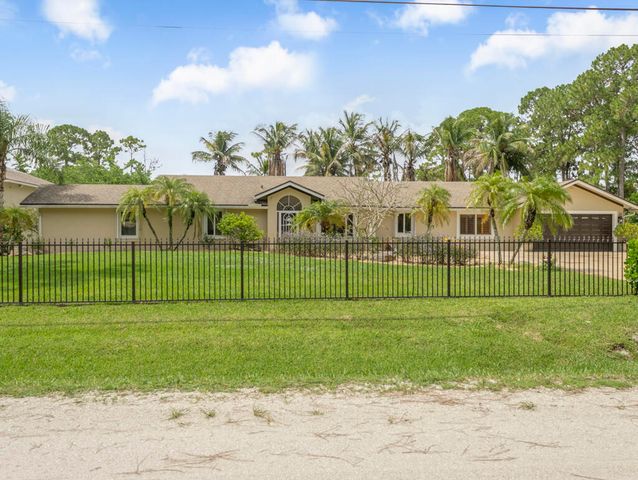 13676 N 85th Road N, West Palm Beach, FL 33412