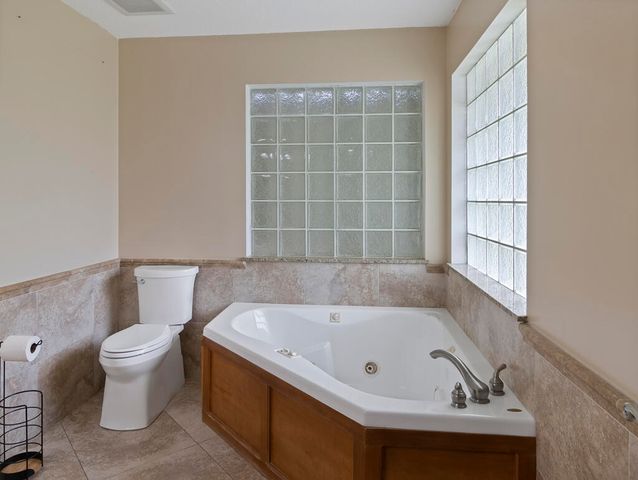 13676 N 85th Road N, West Palm Beach, FL 33412