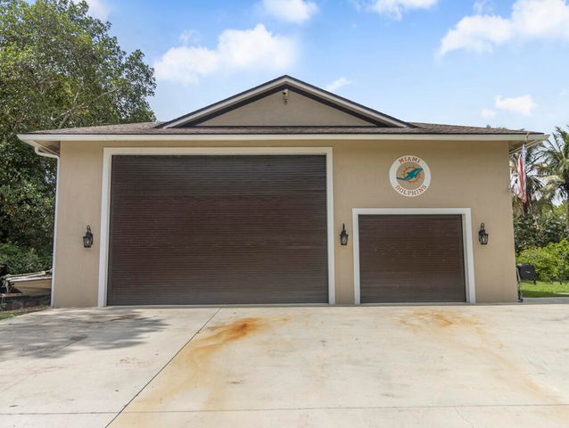 13676 N 85th Road N, West Palm Beach, FL 33412