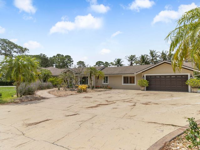 13676 N 85th Road N, West Palm Beach, FL 33412