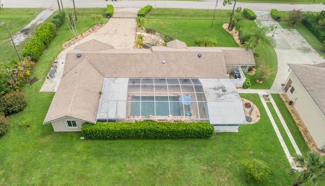 13676 N 85th Road N, West Palm Beach, FL 33412