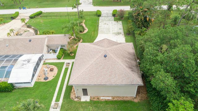 13676 N 85th Road N, West Palm Beach, FL 33412