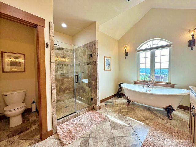 104 Hummingbird Lane, Silver Creek, WA 98585