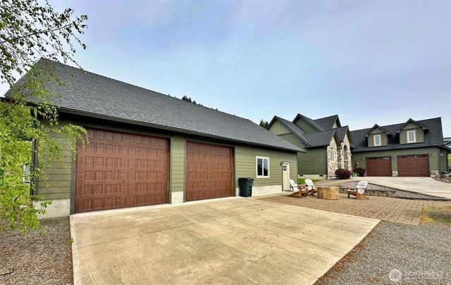 104 Hummingbird Lane, Silver Creek, WA 98585