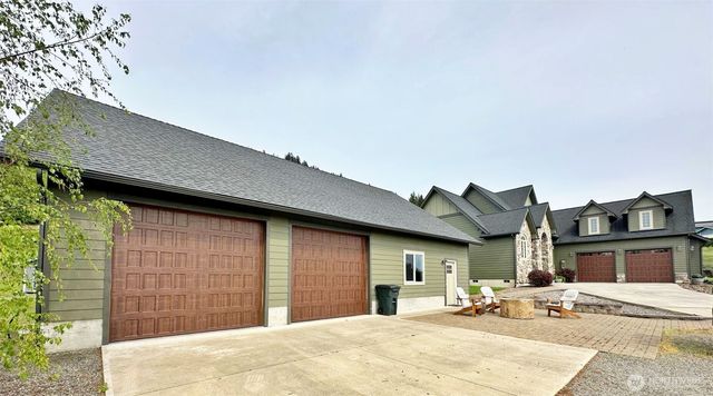 104 Hummingbird Lane, Silver Creek, WA 98585