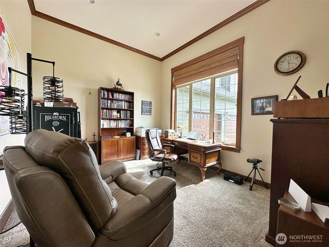 104 Hummingbird Lane, Silver Creek, WA 98585