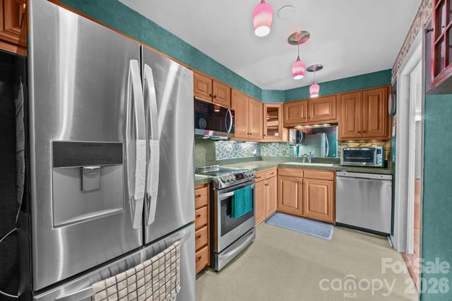 1300 Reece Road 208, Charlotte, NC 28209