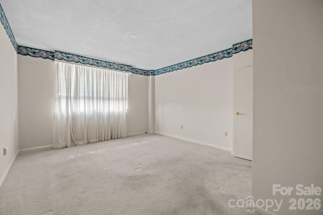 1300 Reece Road 208, Charlotte, NC 28209