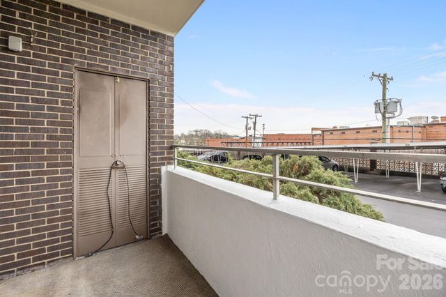 1300 Reece Road 208, Charlotte, NC 28209