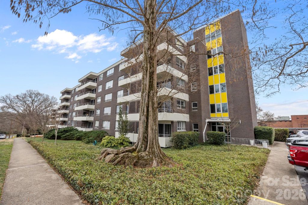 1300 Reece Road 208, Charlotte, NC 28209