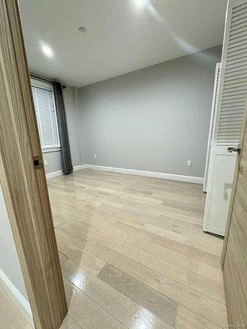 31-12 38TH Avenue 3B, Long Island City, NY 11101