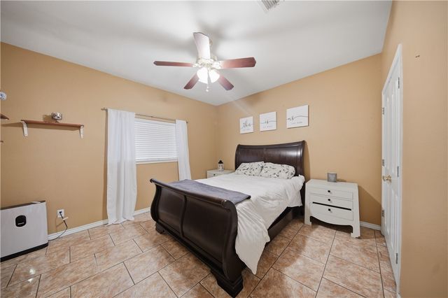 5133 Graford Pl, Corpus Christi, TX 78413