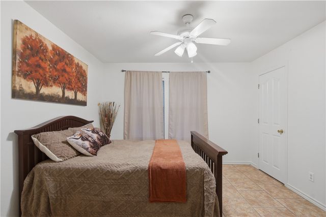 5133 Graford Pl, Corpus Christi, TX 78413