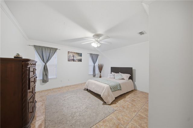 5133 Graford Pl, Corpus Christi, TX 78413