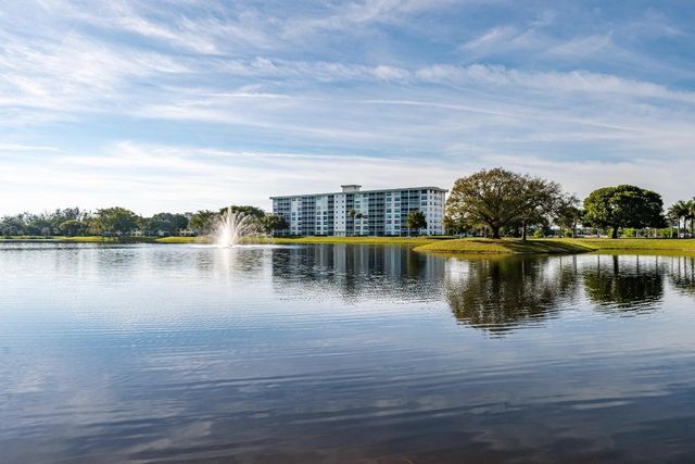 3091 N Course Drive 406, Pompano Beach, FL 33069