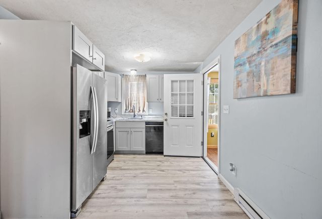 37 Sandra Way, Plymouth, MA 02360