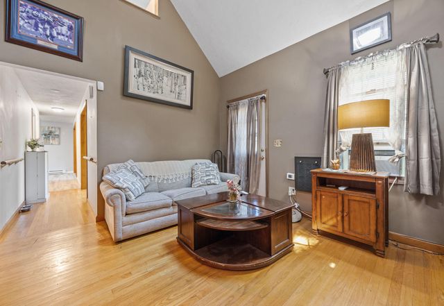 37 Sandra Way, Plymouth, MA 02360