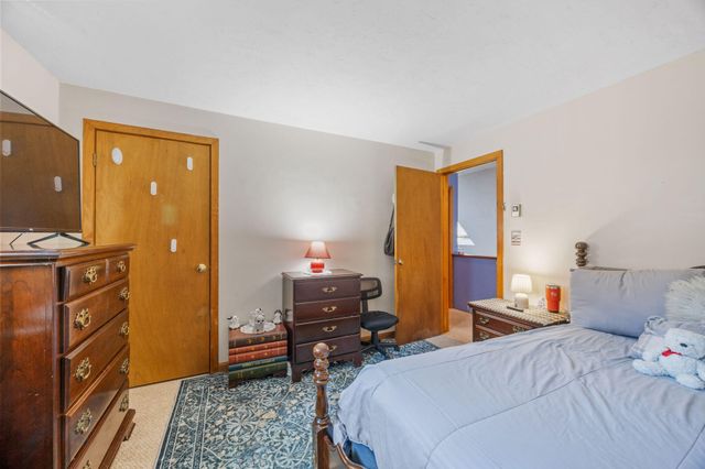 37 Sandra Way, Plymouth, MA 02360