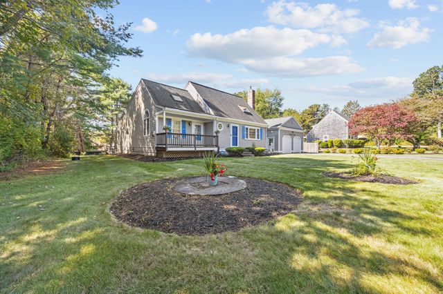 37 Sandra Way, Plymouth, MA 02360