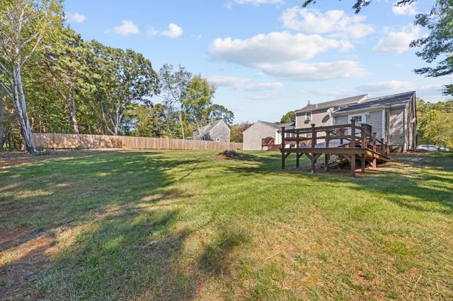 37 Sandra Way, Plymouth, MA 02360
