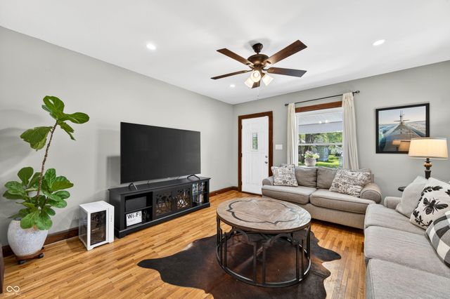 2112 Putnam Street, Terre Haute, IN 47803
