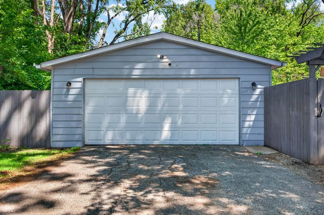 2112 Putnam Street, Terre Haute, IN 47803