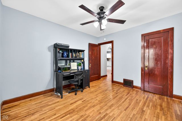 2112 Putnam Street, Terre Haute, IN 47803