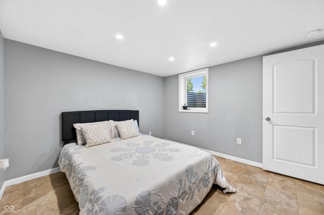 2112 Putnam Street, Terre Haute, IN 47803