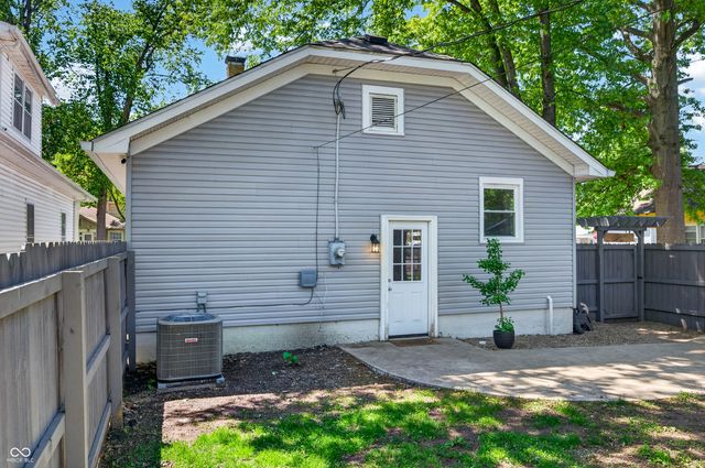 2112 Putnam Street, Terre Haute, IN 47803