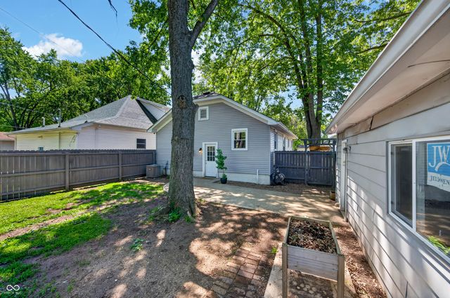 2112 Putnam Street, Terre Haute, IN 47803