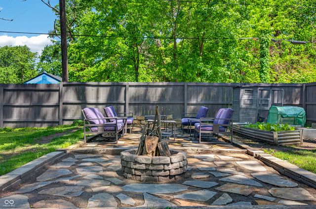 2112 Putnam Street, Terre Haute, IN 47803