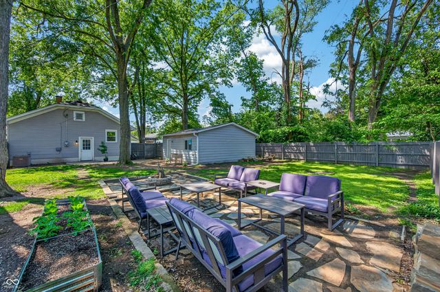 2112 Putnam Street, Terre Haute, IN 47803