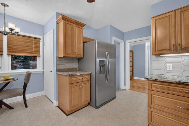 3206 35th Avenue, Rock Island, IL 61201