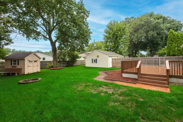 3206 35th Avenue, Rock Island, IL 61201