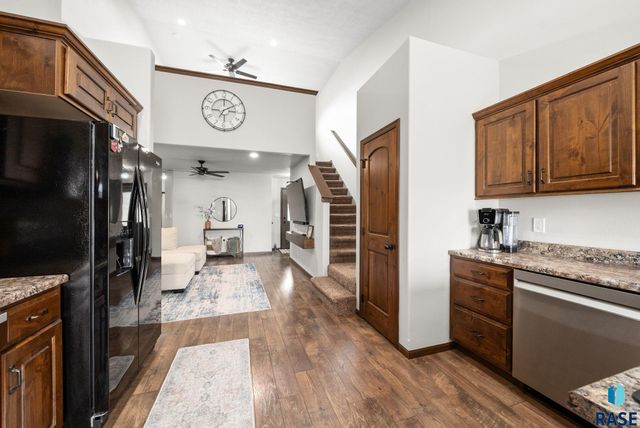 812 E El Dorado Ct, Sioux Falls, SD 57108