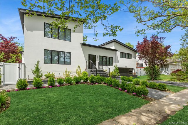 821 Longview Avenue, North Woodmere, NY 11581