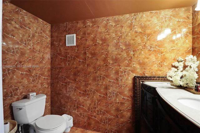 9373 Fontainebleau Blvd K234, Miami, FL 33172