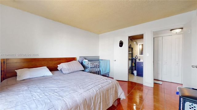 9373 Fontainebleau Blvd K234, Miami, FL 33172