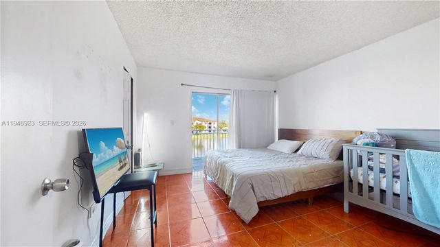 9373 Fontainebleau Blvd K234, Miami, FL 33172