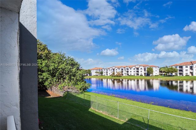 9373 Fontainebleau Blvd K234, Miami, FL 33172