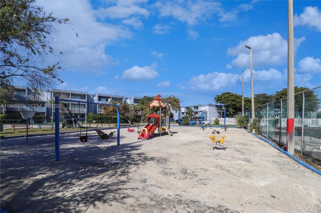 9373 Fontainebleau Blvd K234, Miami, FL 33172