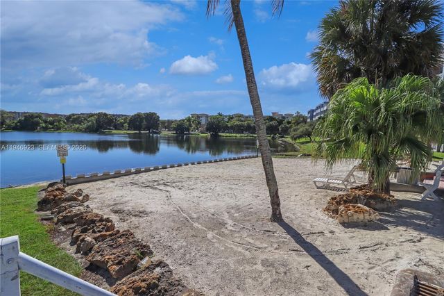 9373 Fontainebleau Blvd K234, Miami, FL 33172